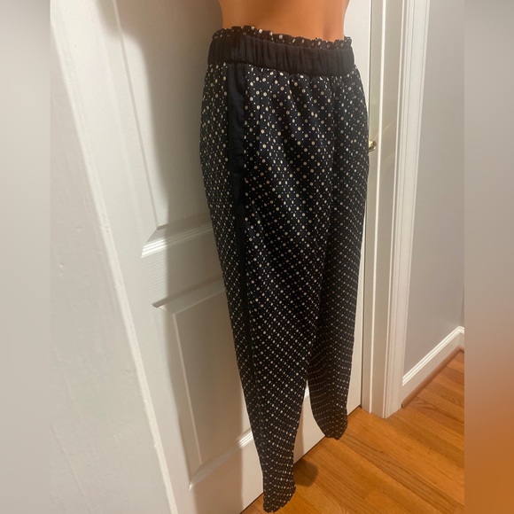 H&M Black Silky Woven Elastic Waist Pull On Gold Club Print Pants Size 4 $30 - Picture 2 of 12